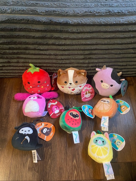 Squishmallows Other - Big Squishmallow bundle!!